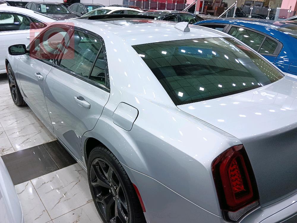 كرايسلر 300